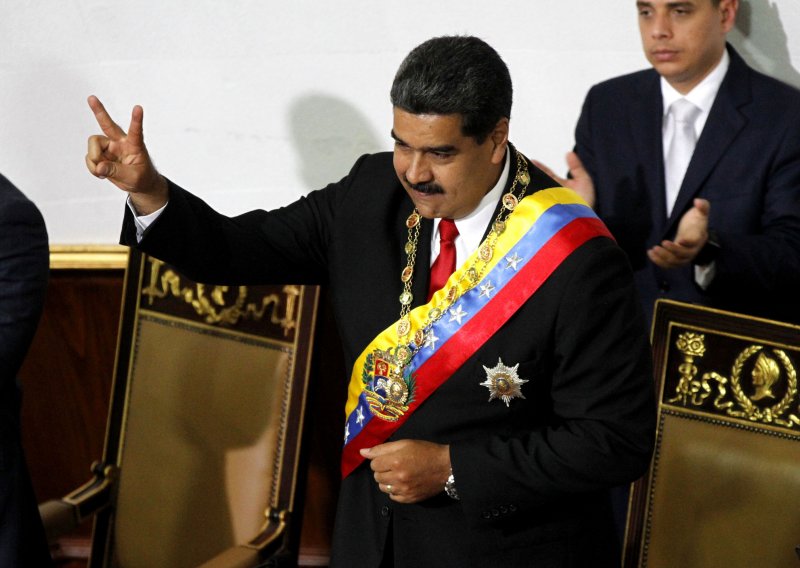 Maduro počinje drugi mandat u izoliranoj Venezueli