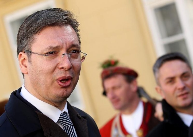 Merkel će od Vučića tražiti da se dodatno angažira oko izbjeglica