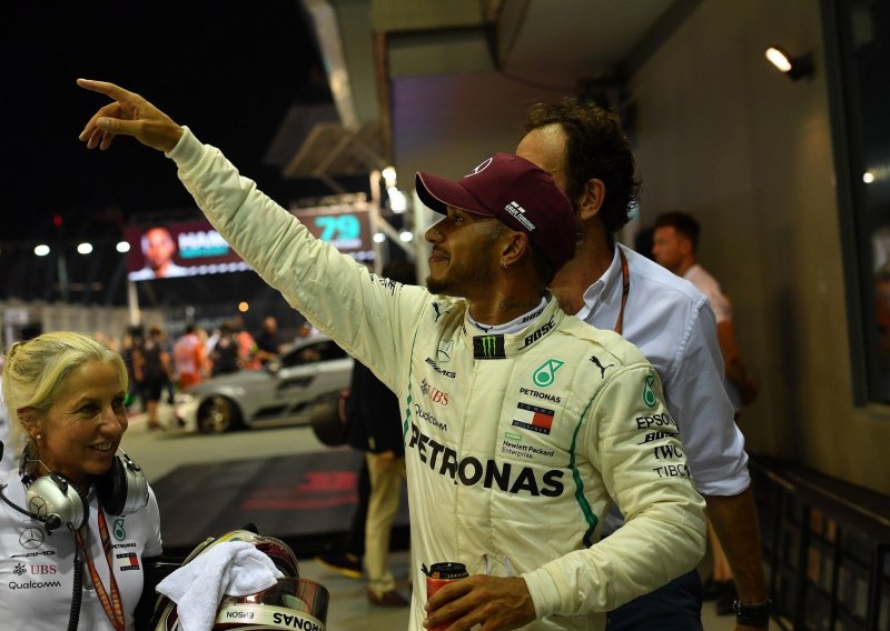 Lewis Hamilton na dominantan način do trijumfa; Britanac sve bliže obrani naslova