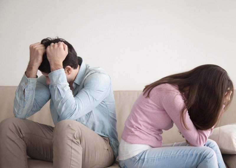Psiholozi upozoravaju: Ovo su znakovi da vaš partner gubi zanimanje za vas