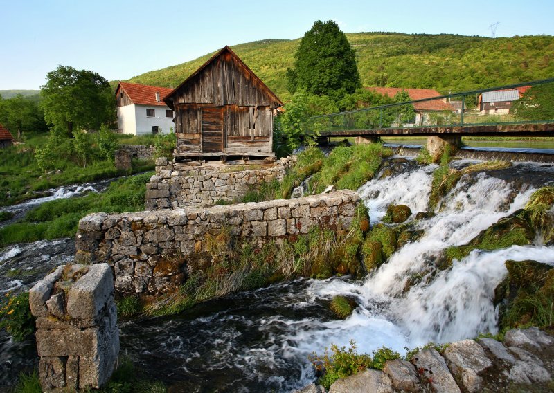 Hrvatska pasivnost dovela do toga da Slovenija kandidira Dinarski krš na popis UNESCO-a