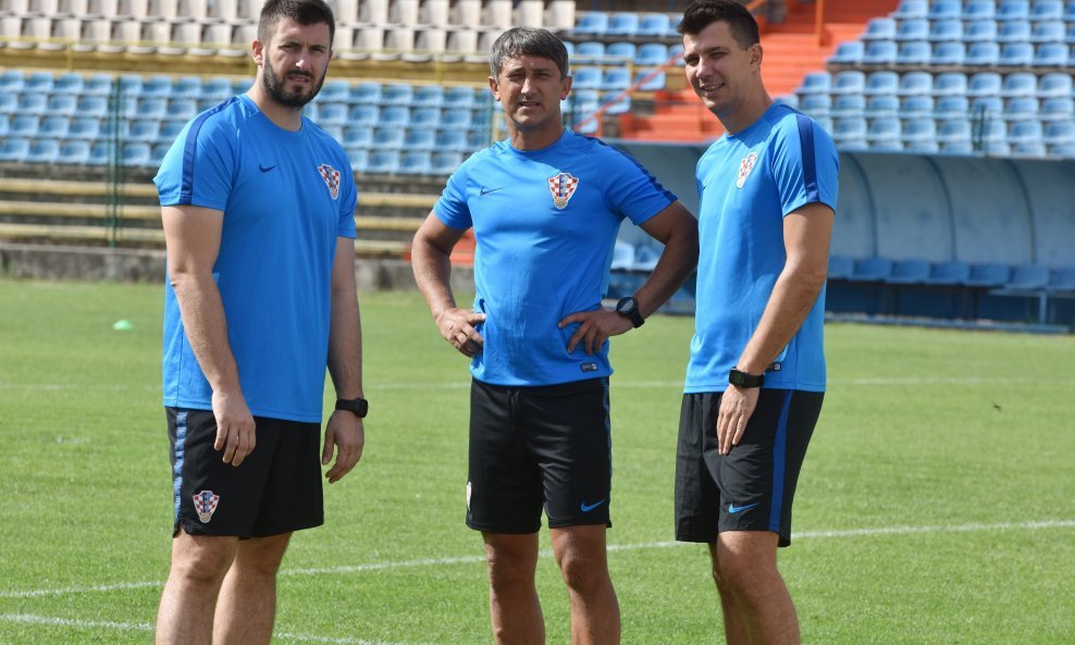 Danijel Šarić (u sredini) na trening U-21 hrvatske nogometne reprezentacije