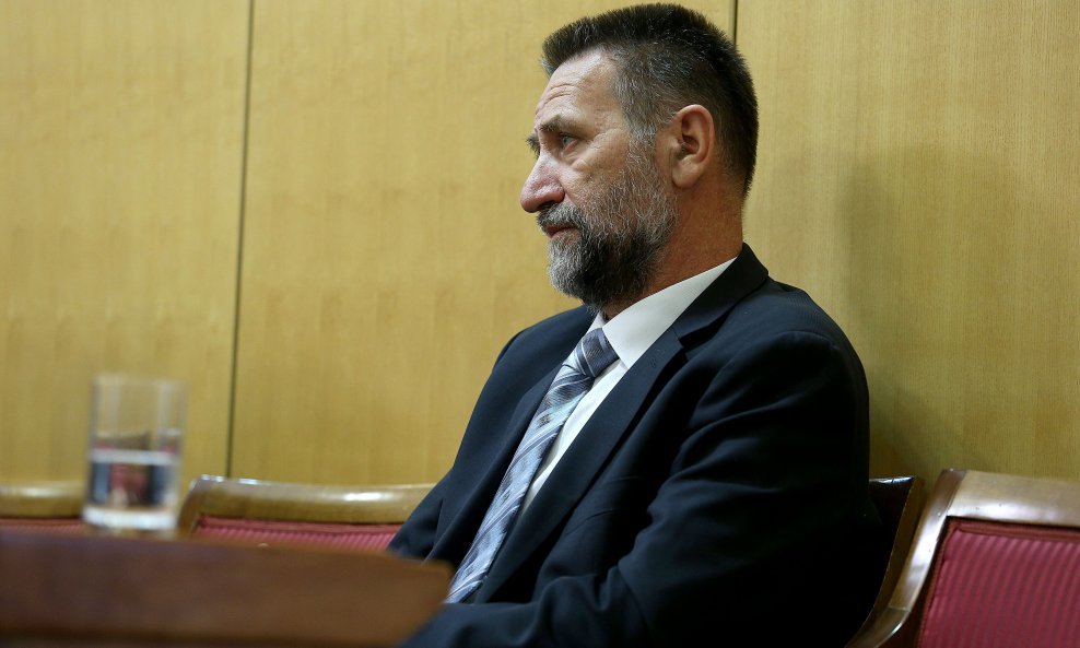 Imenovanje Pave Barišića za ministra obrazovanja podiglo je dosta prašine