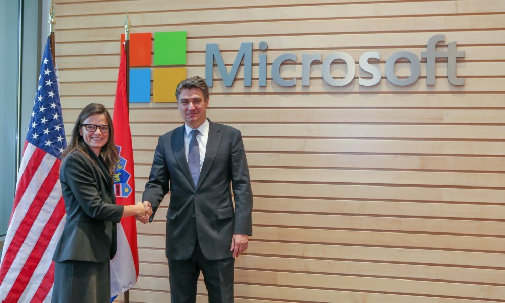 Zoran Milanović i Amy Hood, izvršna potpredsjednica Microsofta