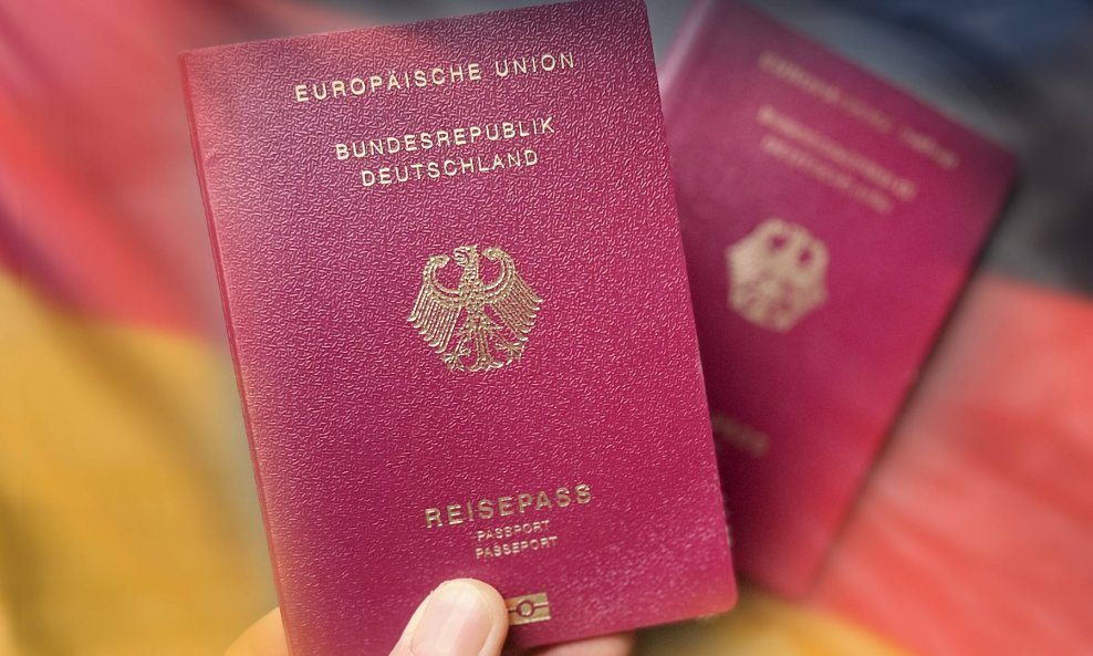 Njemačka putovnica, ilustrativna fotografija