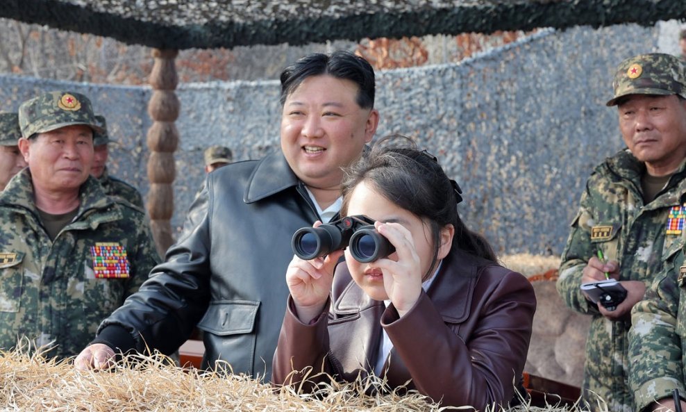 Kim Jong-un i Kim Ju-ae