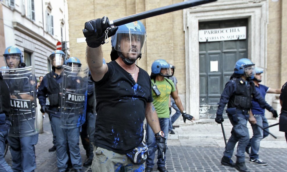 Italija, prosvjed protiv mjera štednje