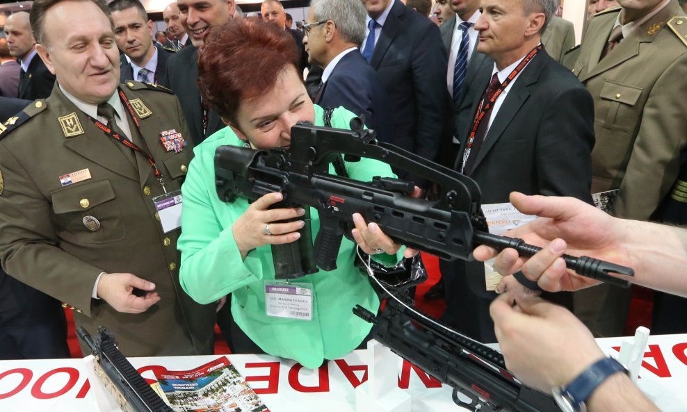 Marina Pendeš na sajmu vojne opreme ASDA u Splitu