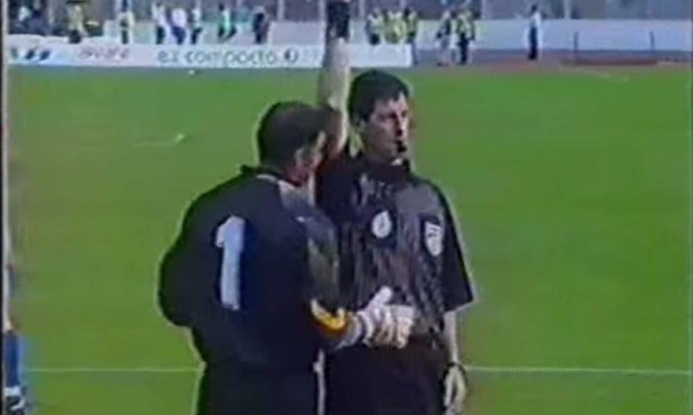 Reno Sinovčić na utakmici Cibalia - Osijek 1999