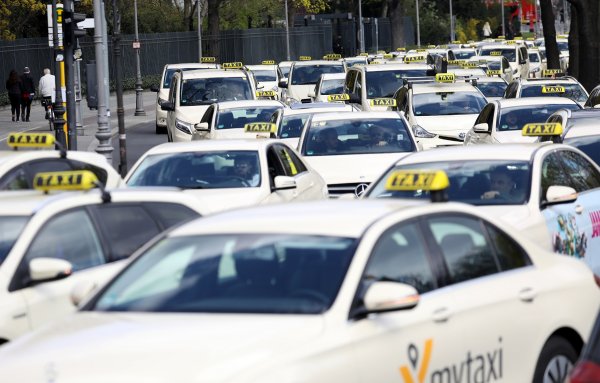 Zašto je bolje izbjegavati kupovinu taksi automobila?