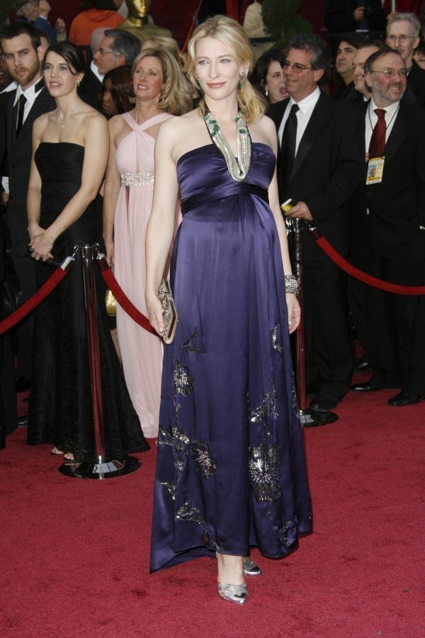 Cate Blanchett u haljini Driesa Van Notena na dodjeli Oscara 2008.