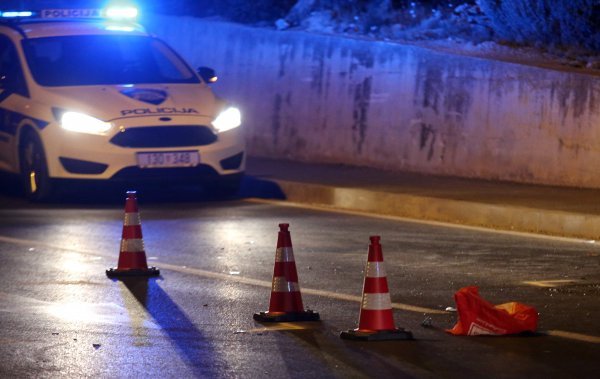 Policija objavila detalje nesreće kod Rakovice: Utvrđuje se identitet vozača