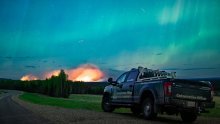 Zbog širenja požara tisuće ljudi u Kanadi spremne na evakuaciju